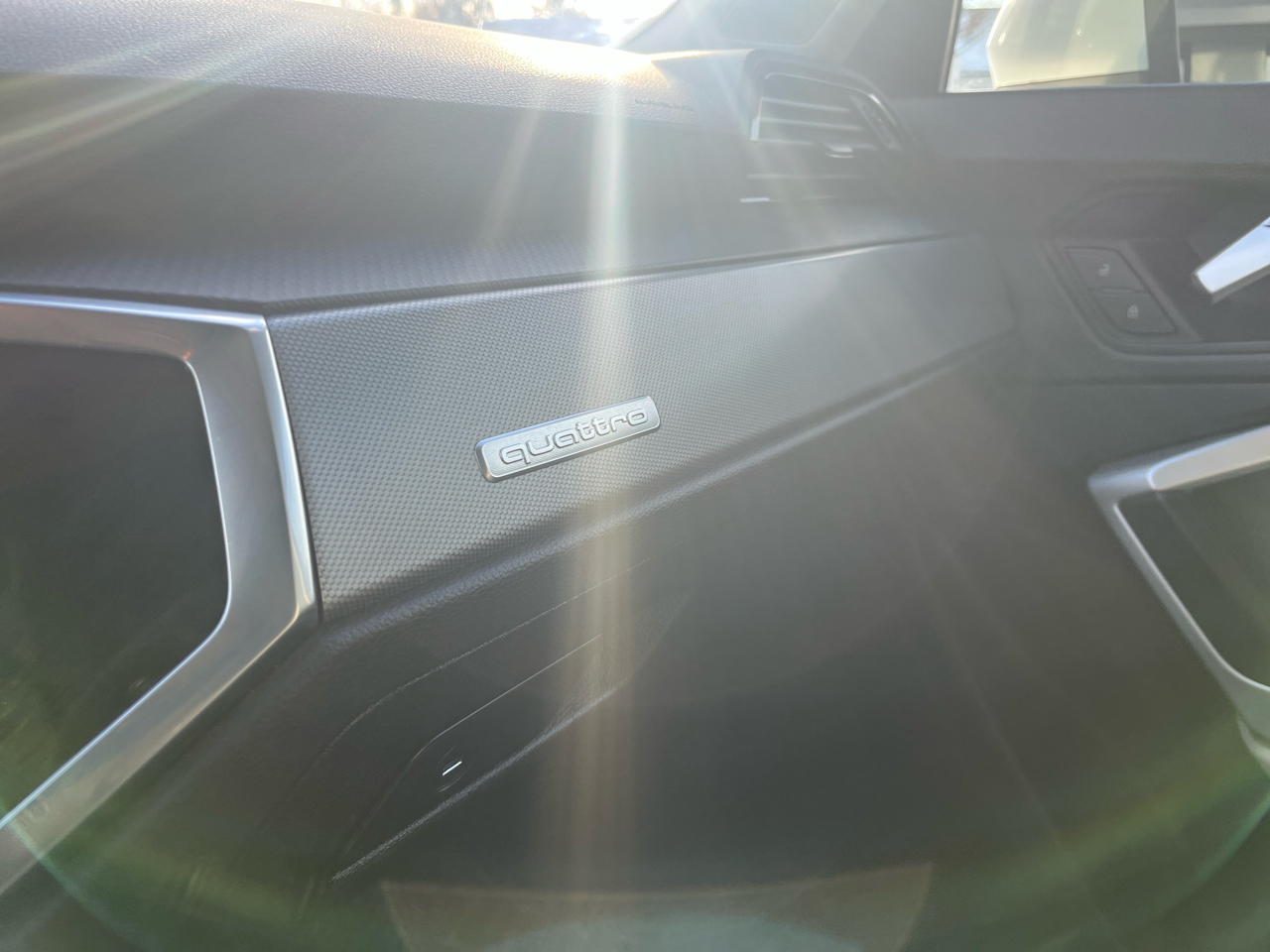 Audi Q3 S line Premium Plus quattro 2022