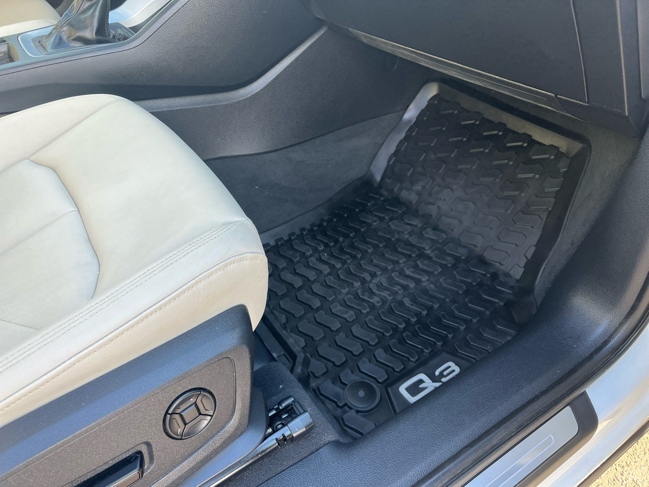 Audi Q3 S line Premium Plus quattro 2022