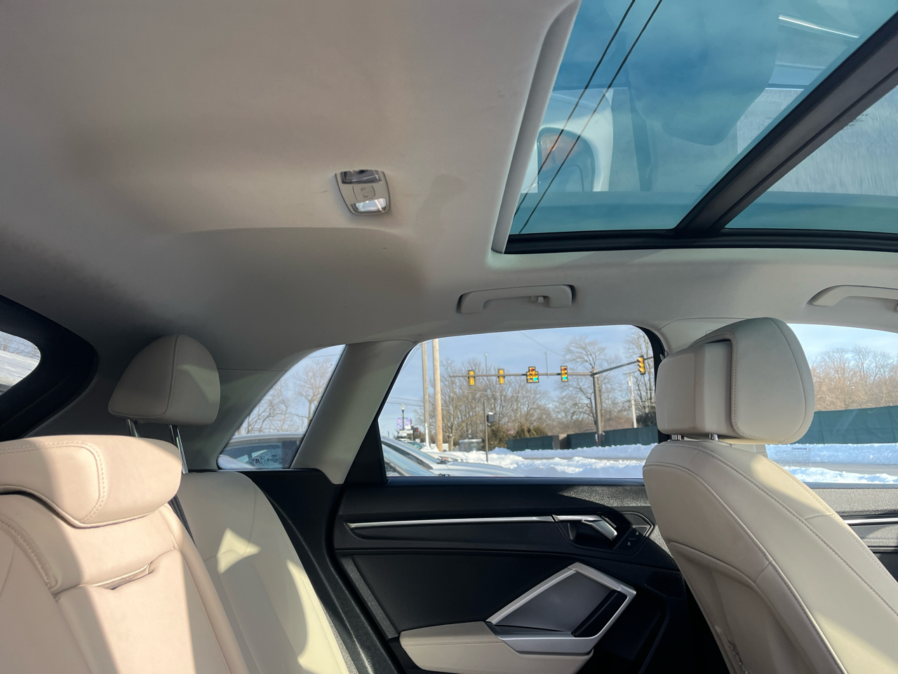 Audi Q3 S line Premium Plus quattro 2022