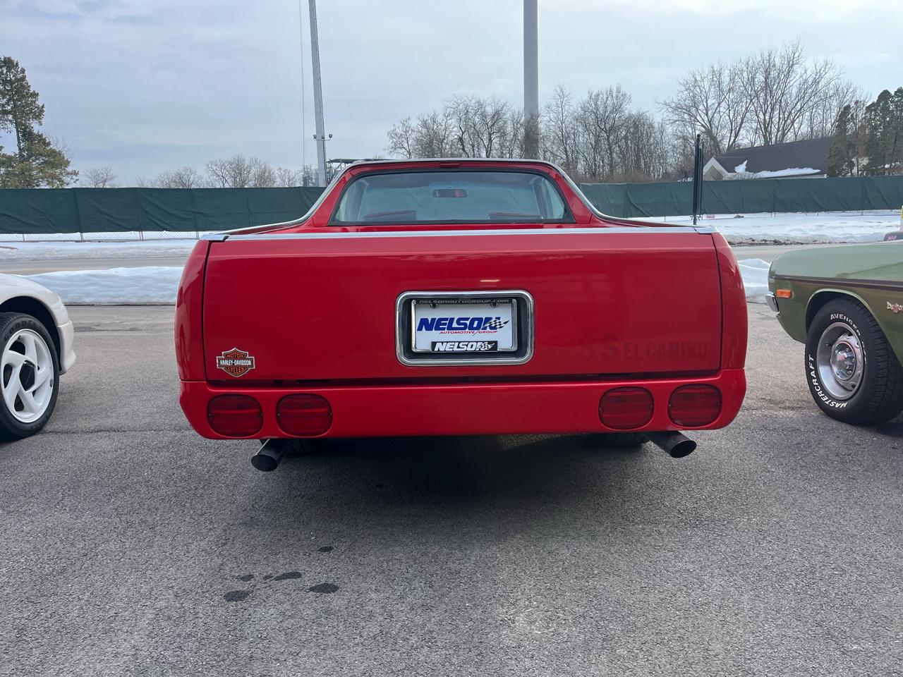 Chevrolet El Camino 2dr Pickup SS 1985