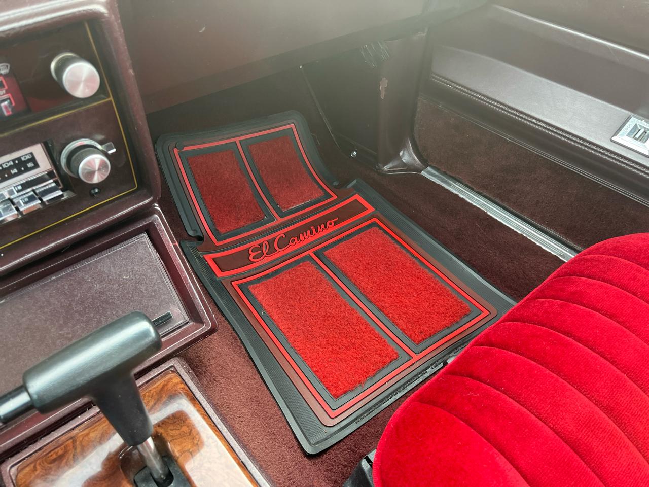 Chevrolet El Camino 2dr Pickup SS 1985