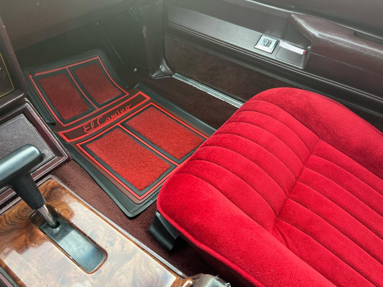 Chevrolet El Camino 2dr Pickup SS 1985