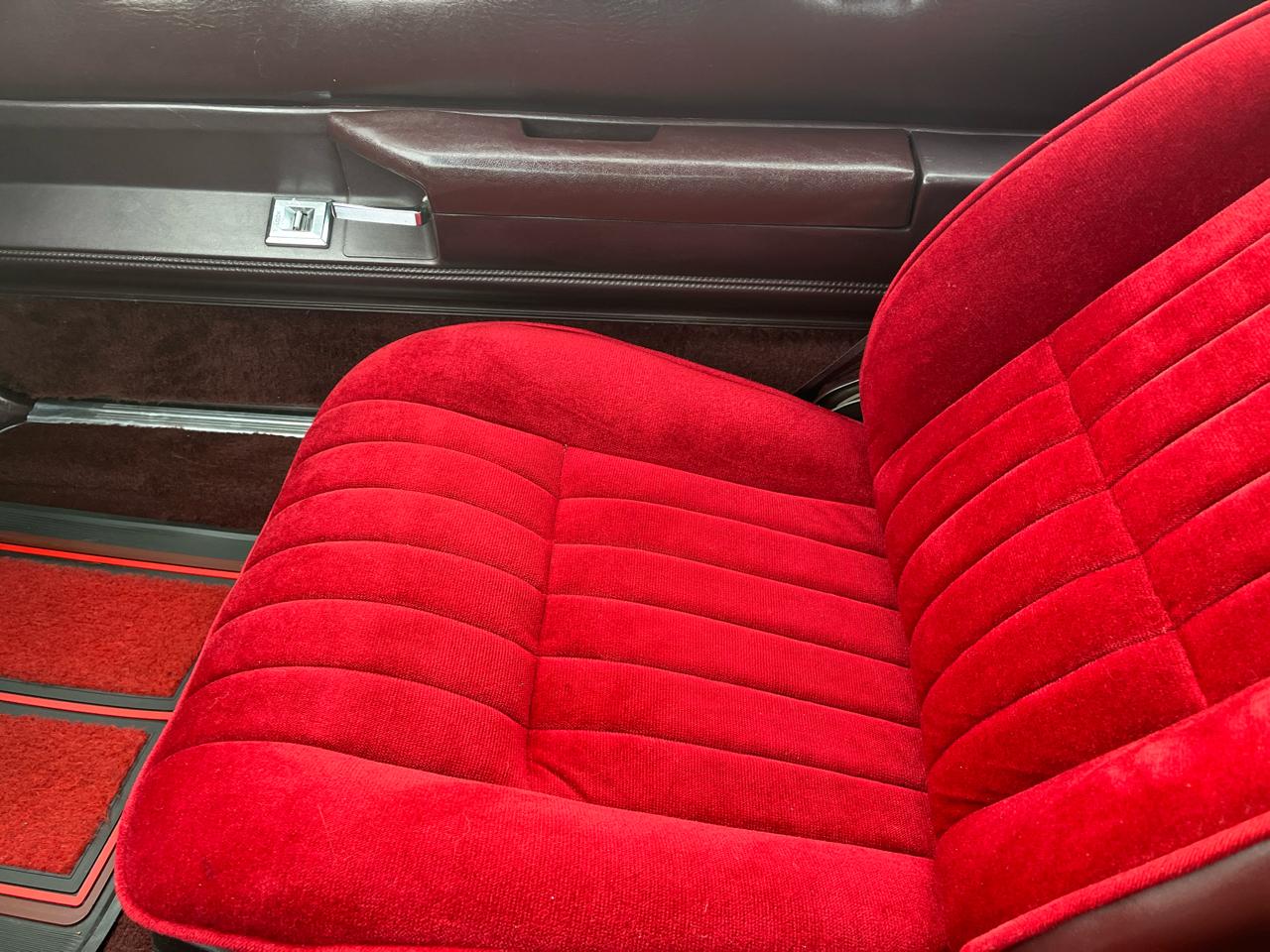 Chevrolet El Camino 2dr Pickup SS 1985