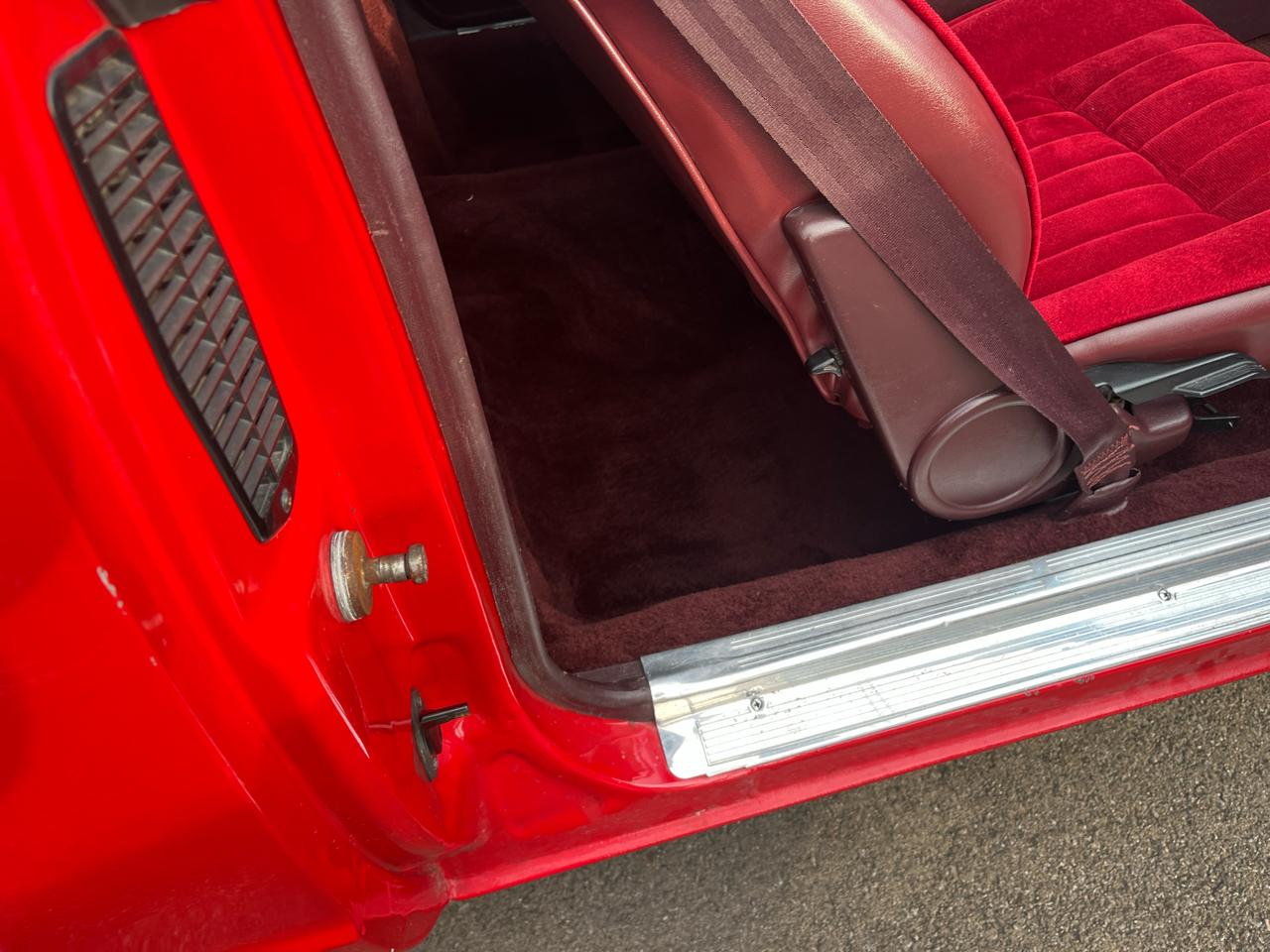 Chevrolet El Camino 2dr Pickup SS 1985