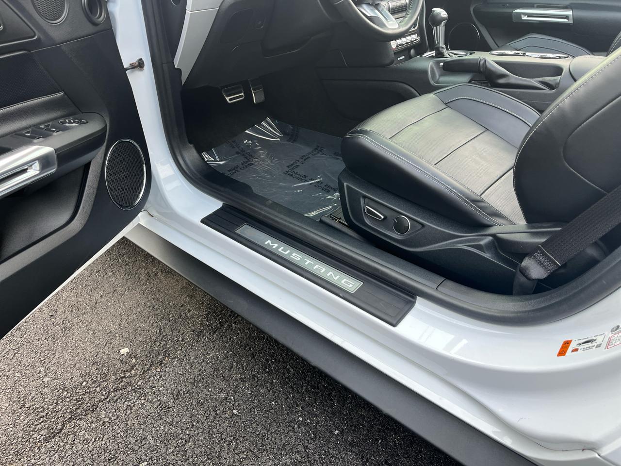 Ford Mustang GT convertible 2016