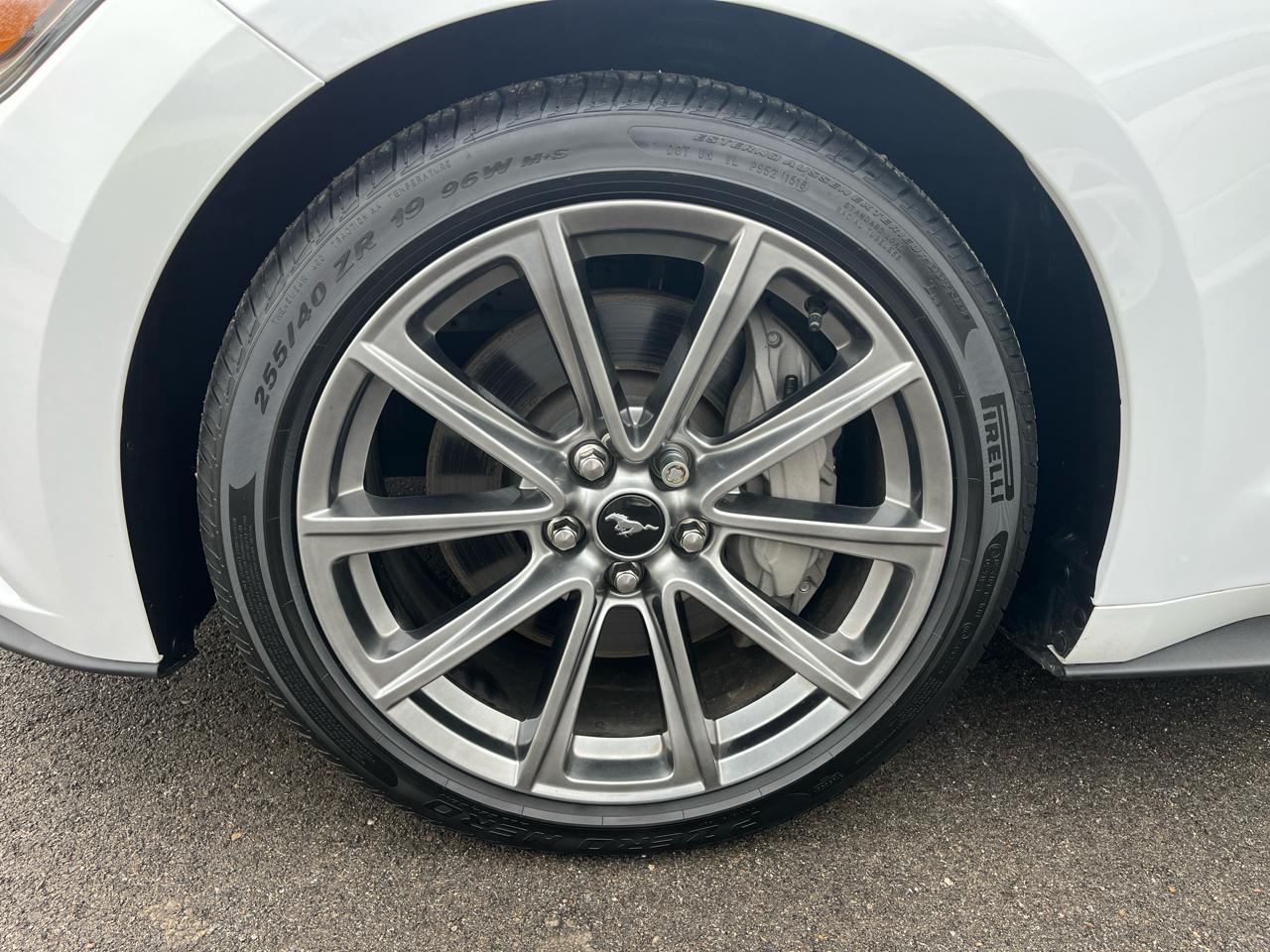 Ford Mustang GT convertible 2016