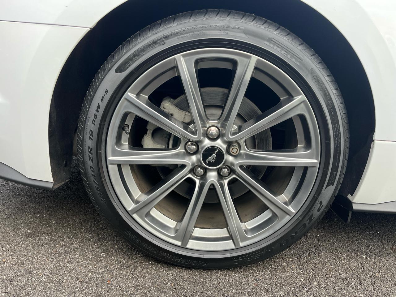 Ford Mustang GT convertible 2016