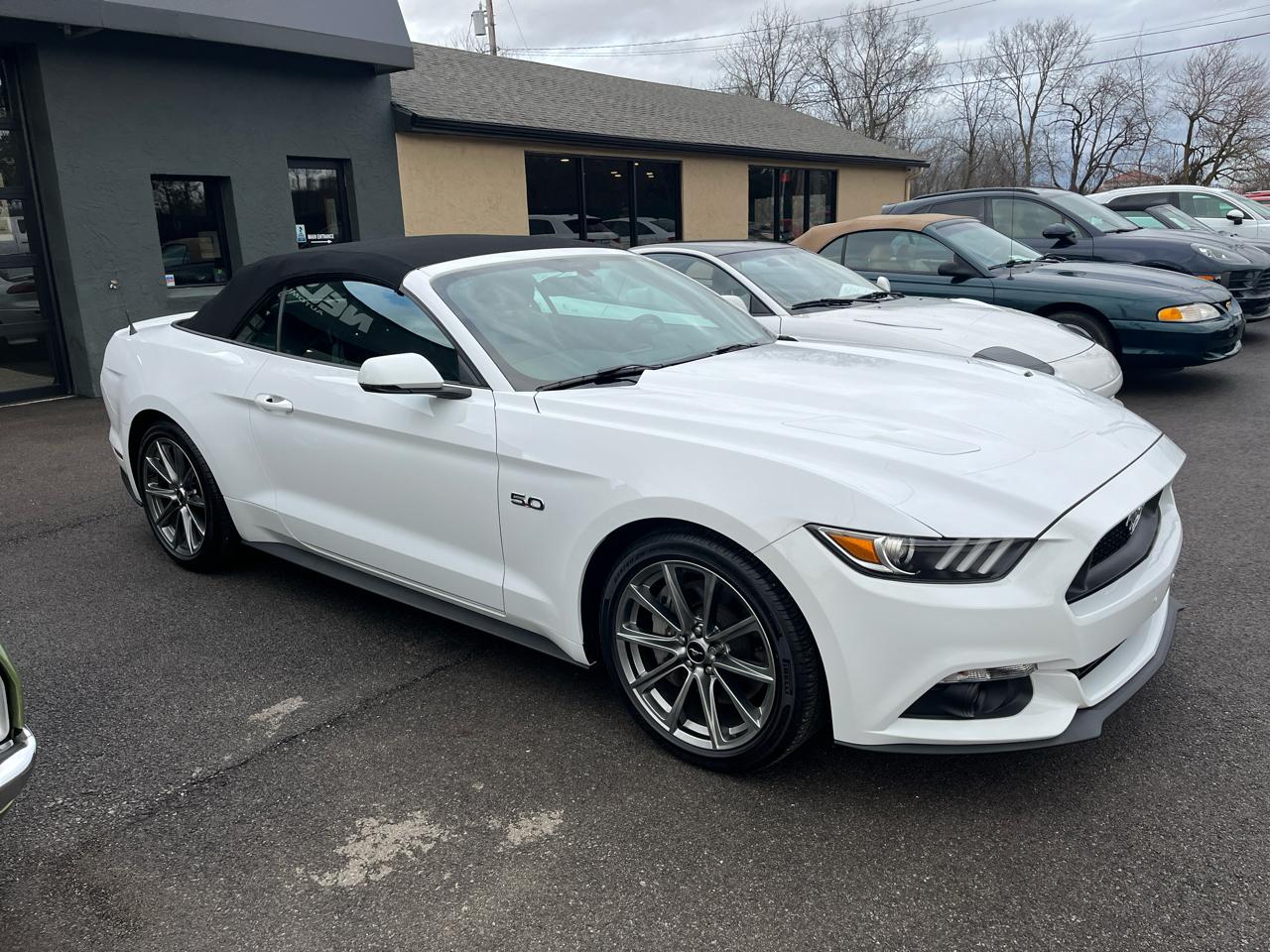 Ford Mustang GT convertible 2016