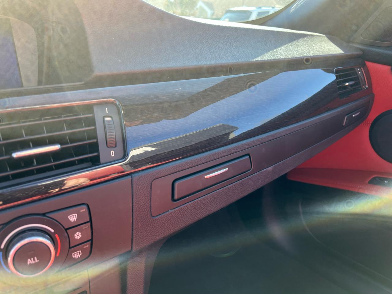 BMW 3-Series 328i Convertible 2012