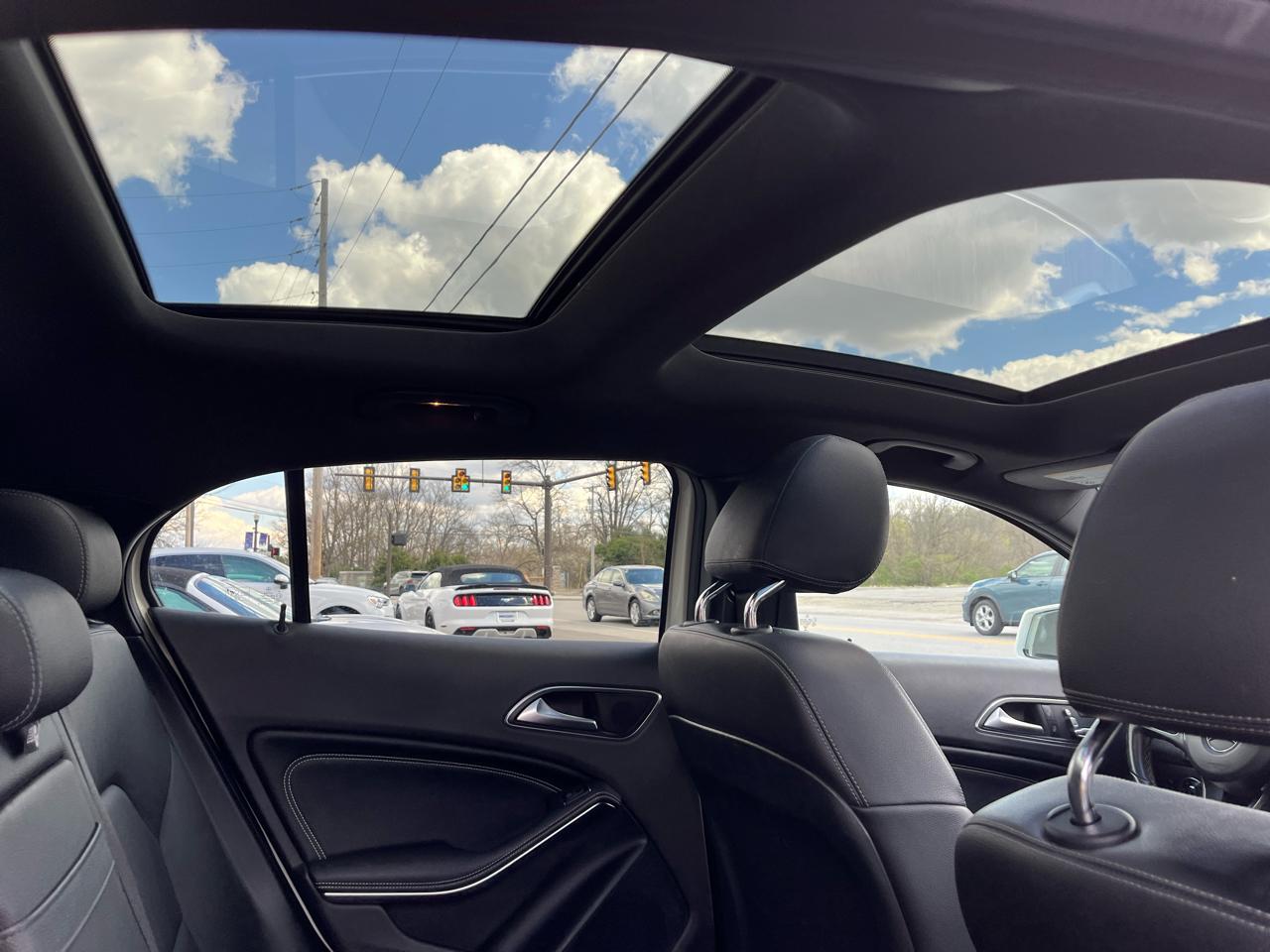 Mercedes-Benz GLA-Class GLA250 4MATIC 2018