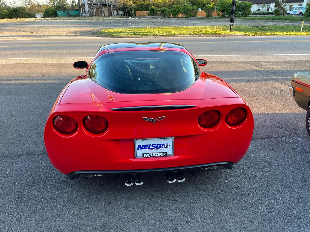 Chevrolet Corvette 2dr Cpe w/2LT 2011