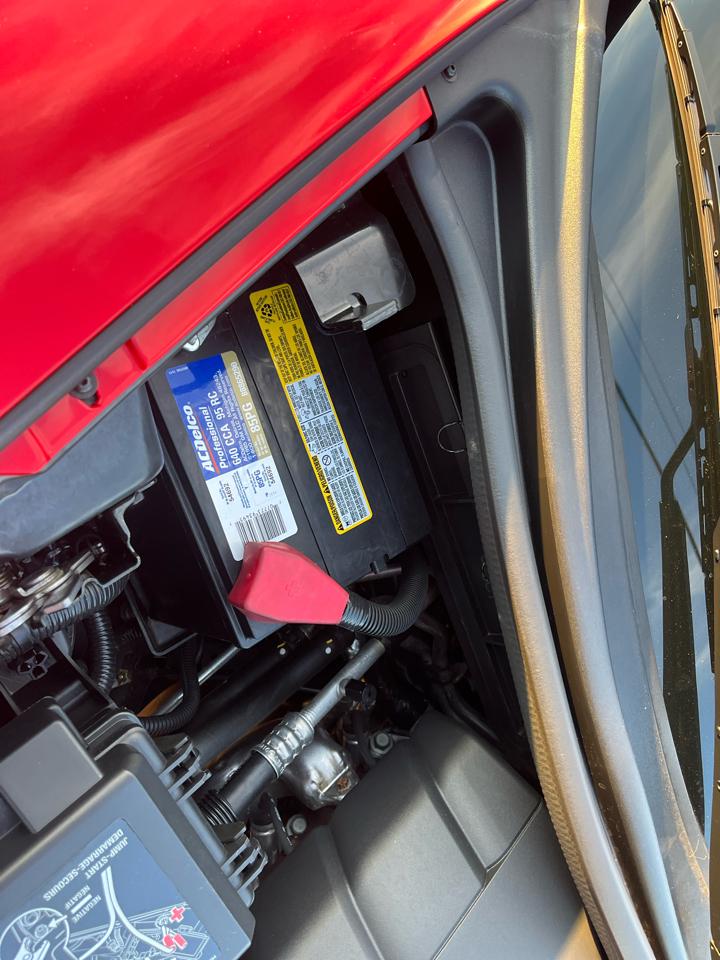 Chevrolet Corvette 2dr Cpe w/2LT 2011