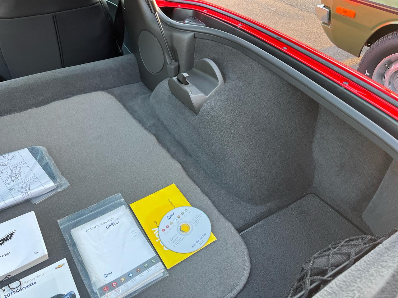 Chevrolet Corvette 2dr Cpe w/2LT 2011