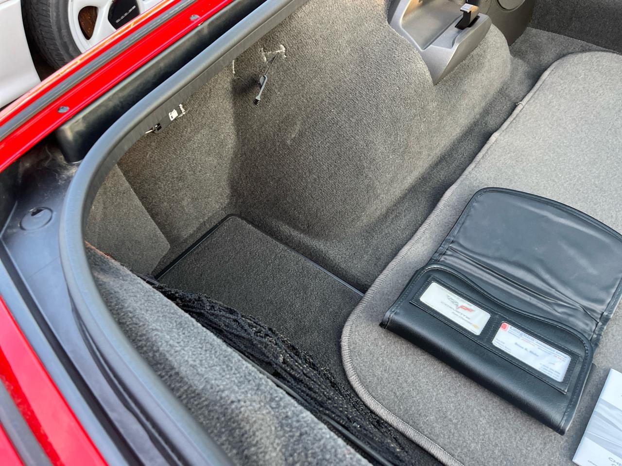 Chevrolet Corvette 2dr Cpe w/2LT 2011