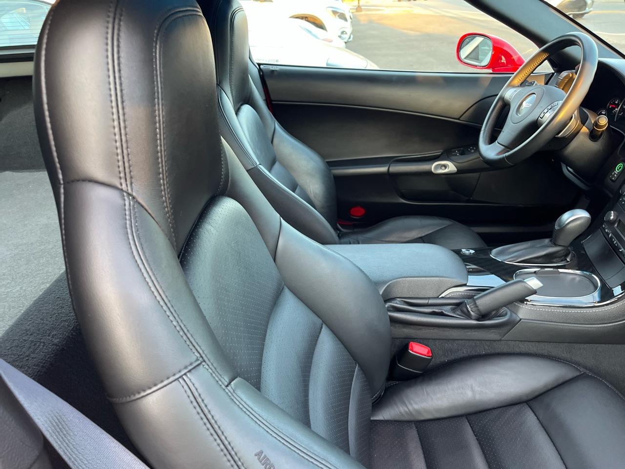 Chevrolet Corvette 2dr Cpe w/2LT 2011