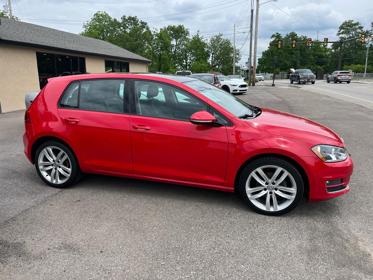 Volkswagen Golf TSI S 6A 2017