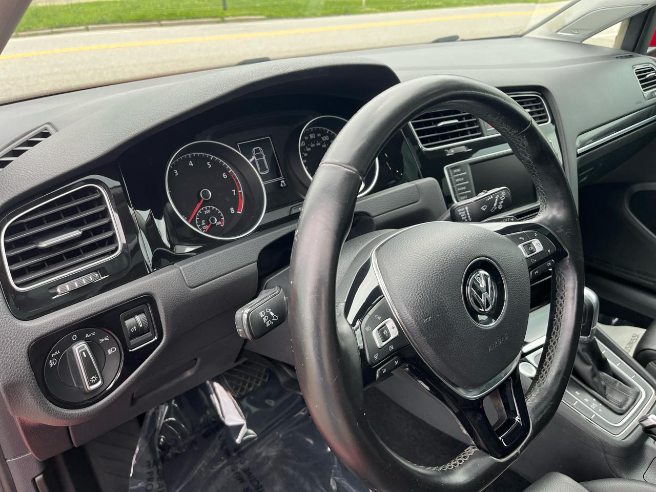 Volkswagen Golf TSI S 6A 2017