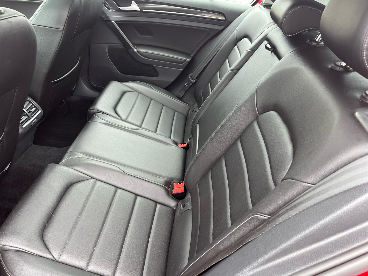 Volkswagen Golf TSI S 6A 2017