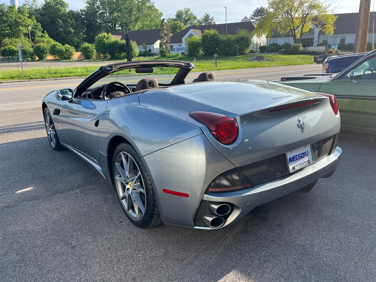 Ferrari California Convertible GT 2011