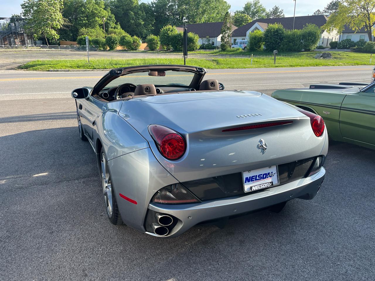 Ferrari California Convertible GT 2011