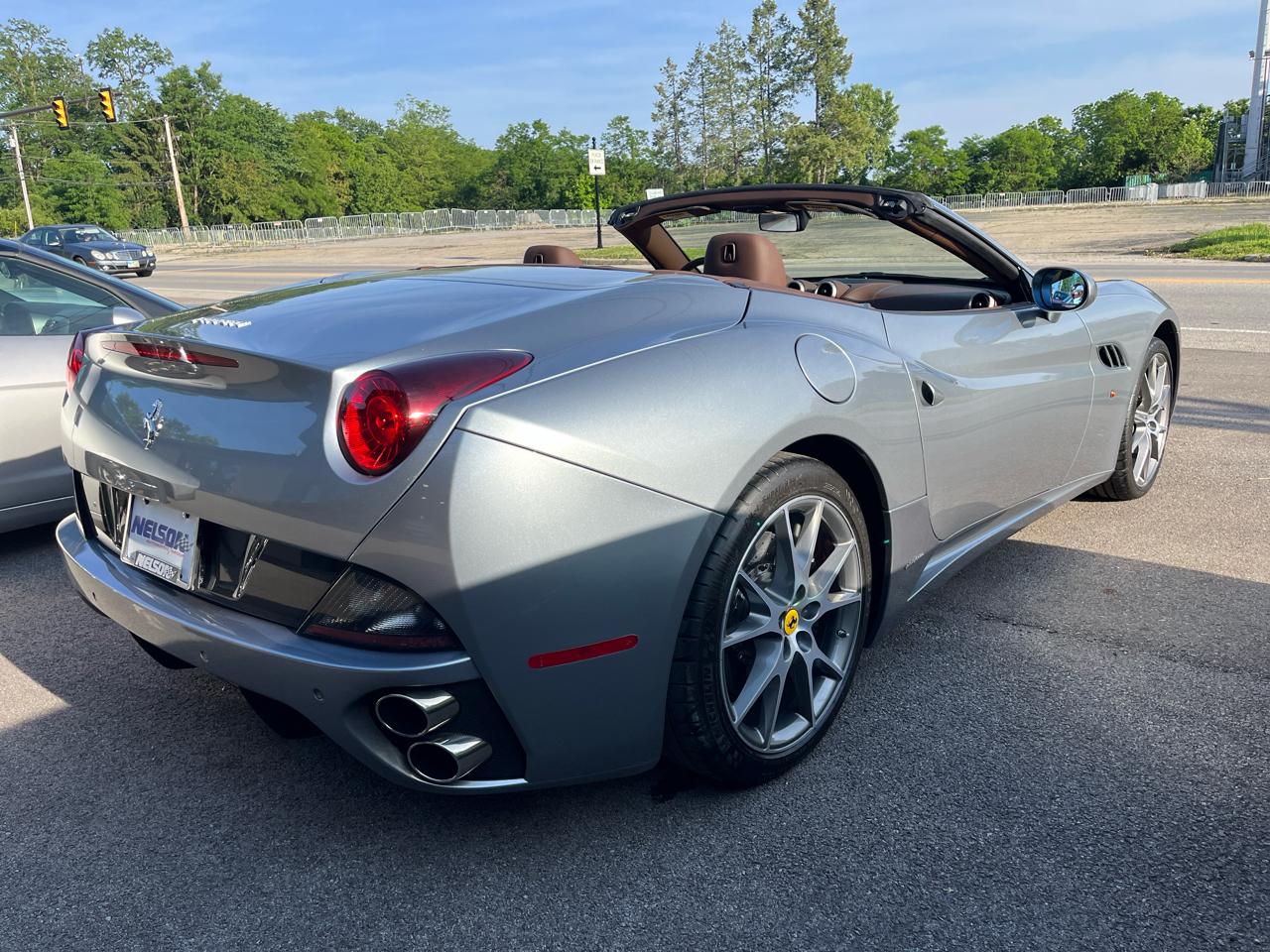 Ferrari California Convertible GT 2011