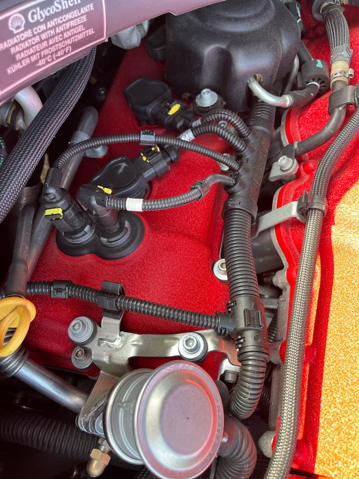 Ferrari California Convertible GT 2011