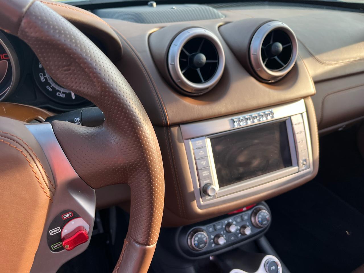 Ferrari California Convertible GT 2011