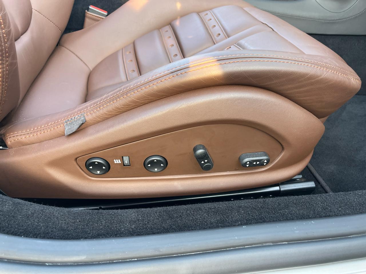 Ferrari California Convertible GT 2011