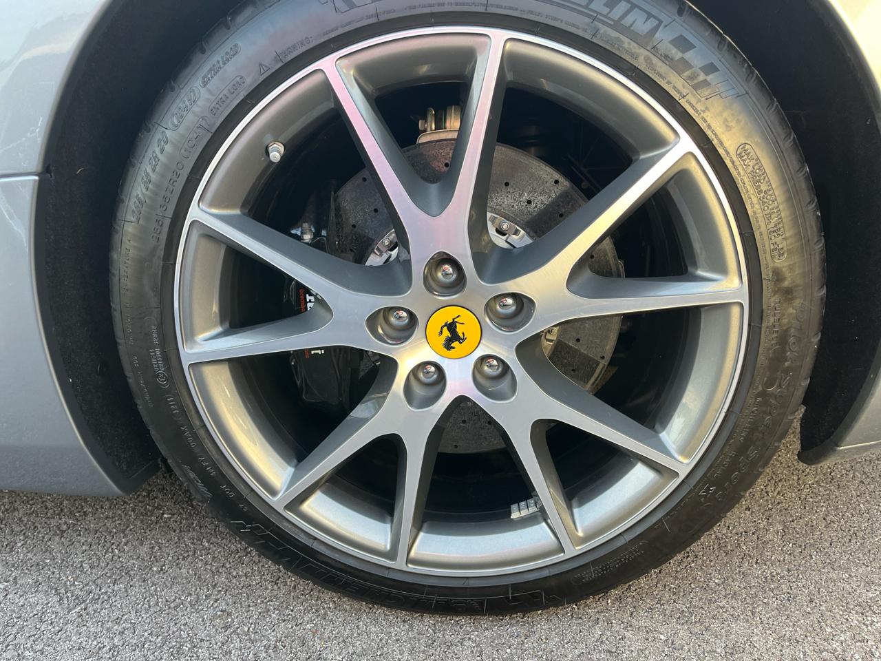 Ferrari California Convertible GT 2011