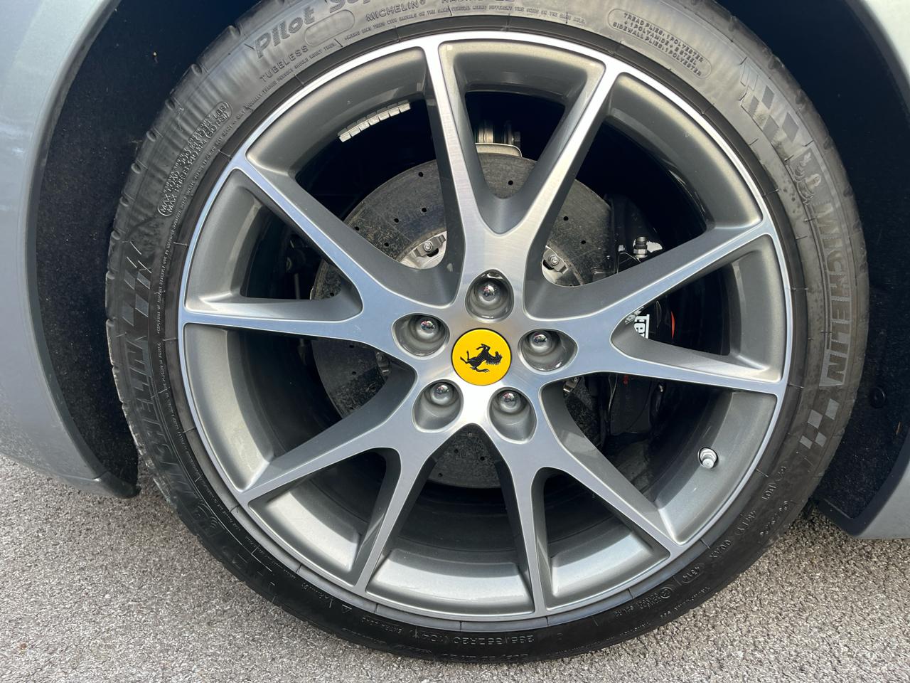 Ferrari California Convertible GT 2011