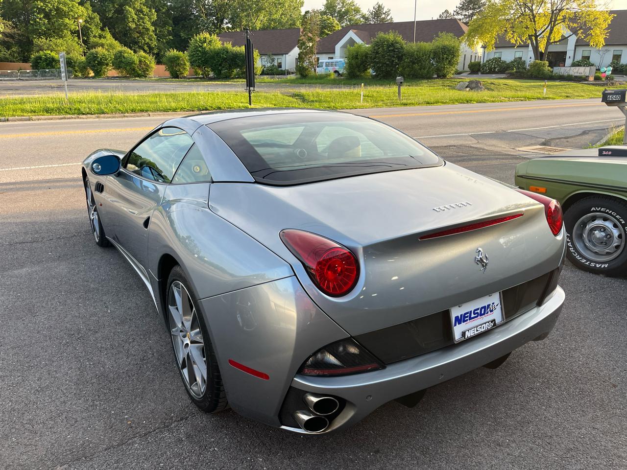 Ferrari California Convertible GT 2011