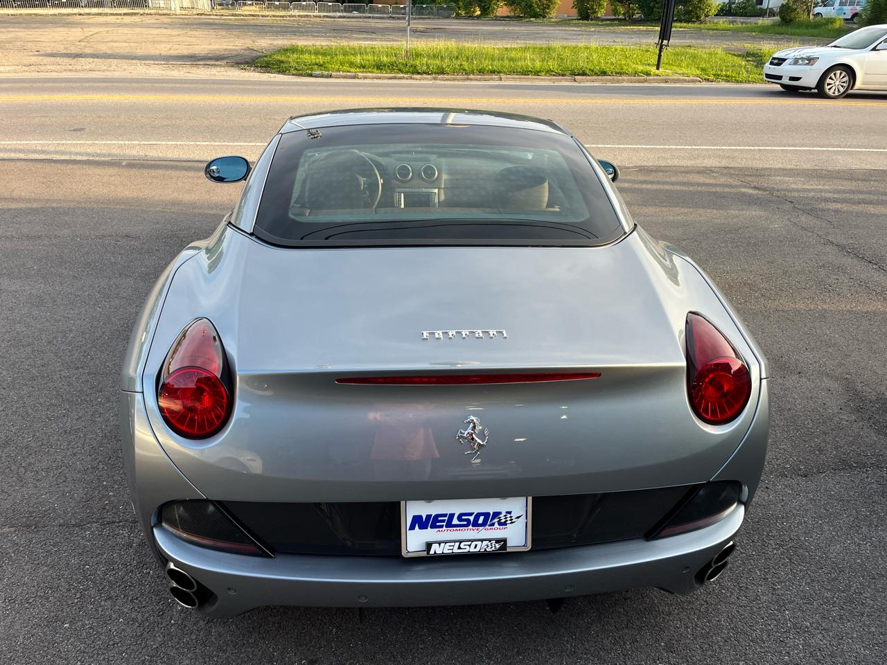 Ferrari California Convertible GT 2011