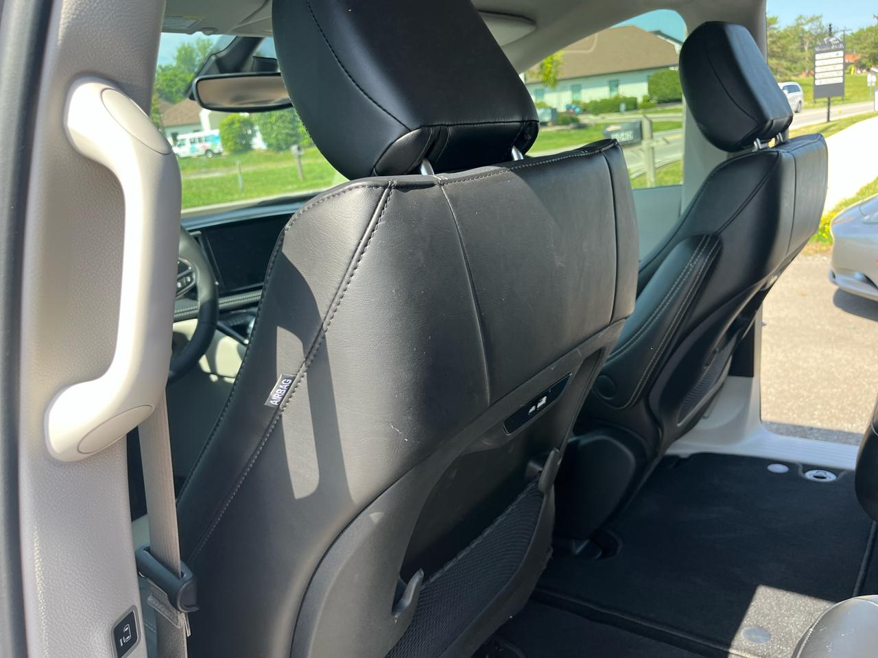 Chrysler Pacifica Touring L 2024