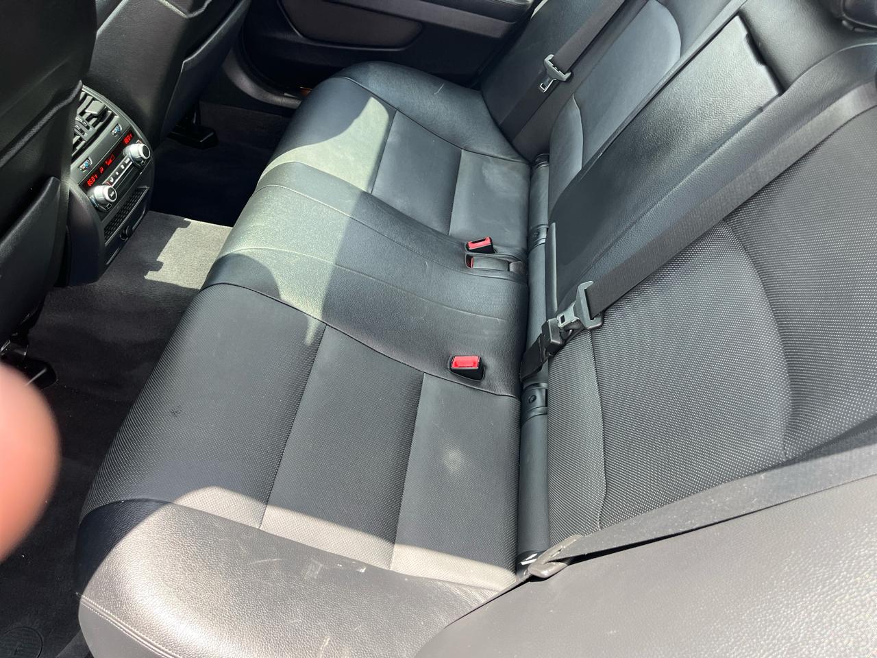BMW 5-Series 550i 2011