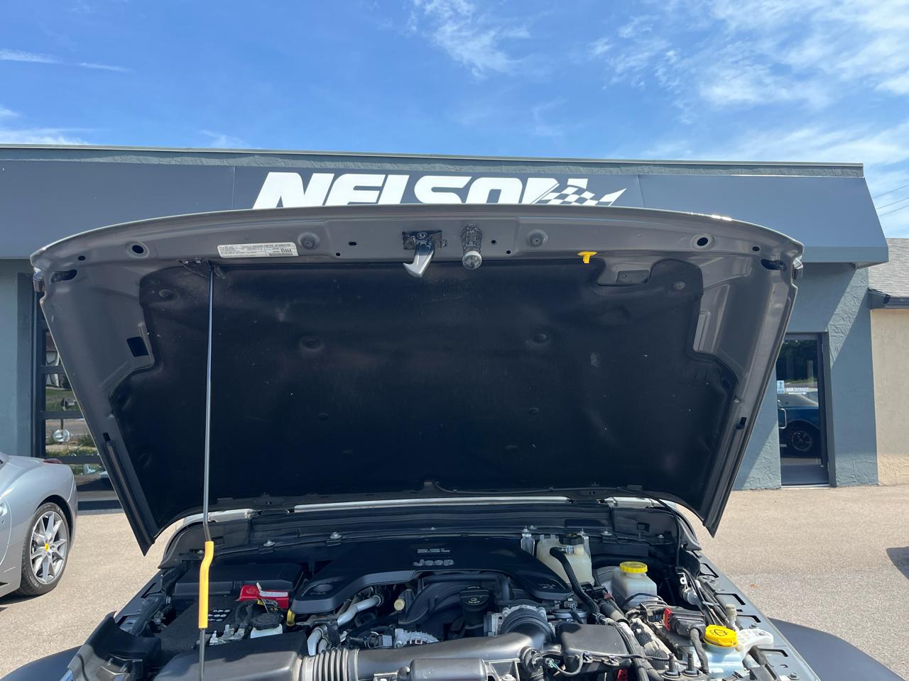 Jeep Wrangler Sport 4WD 2019