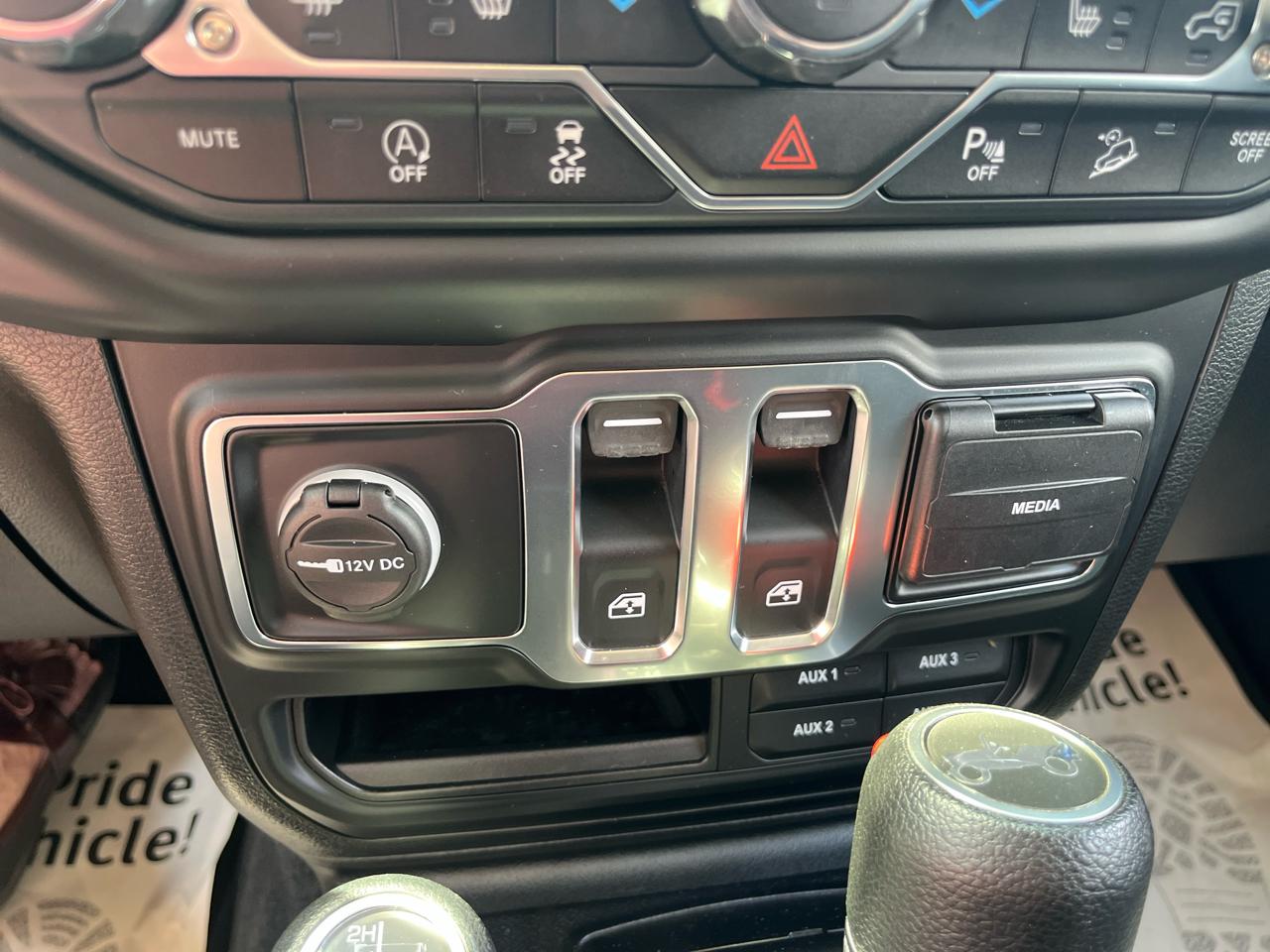 Jeep Wrangler Sport 4WD 2019