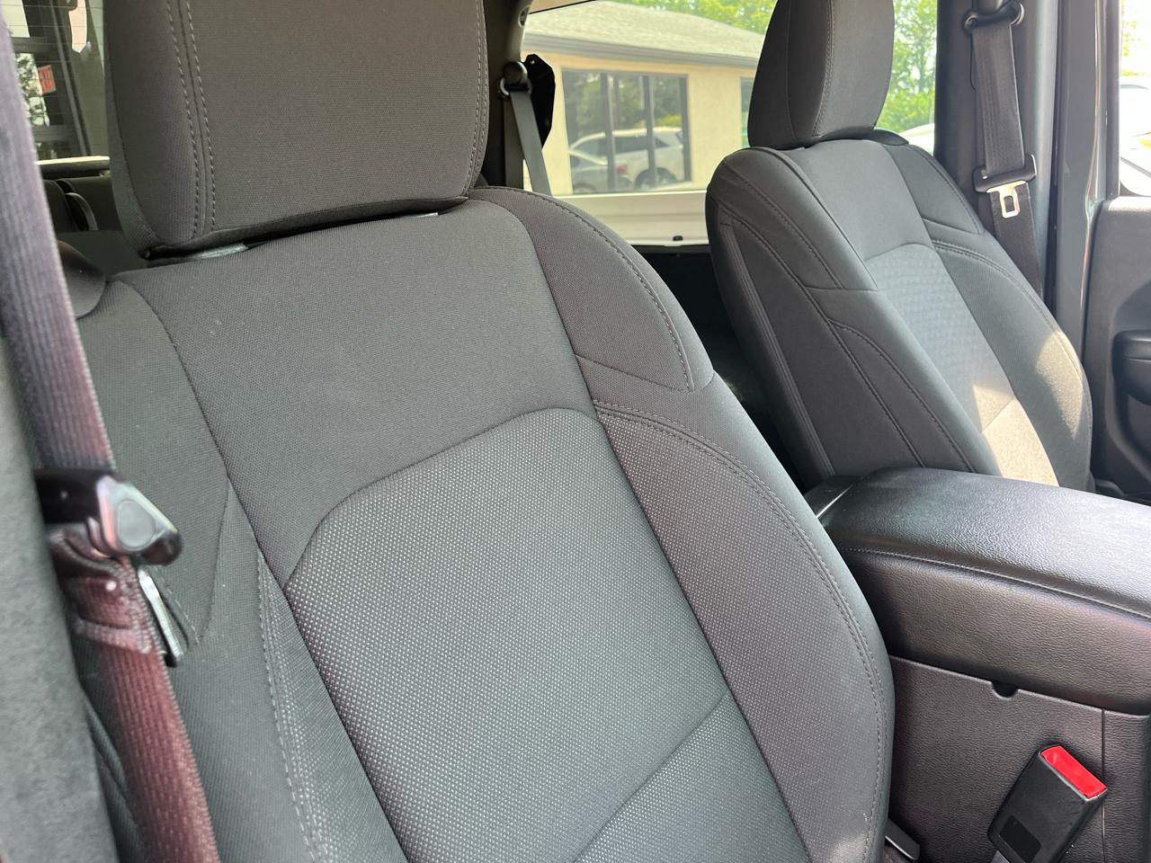 Jeep Wrangler Sport 4WD 2019