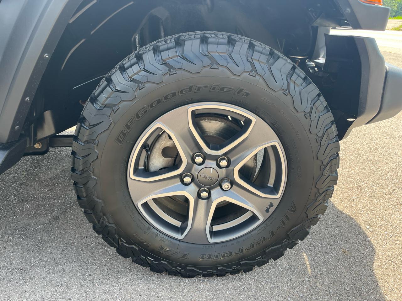 Jeep Wrangler Sport 4WD 2019
