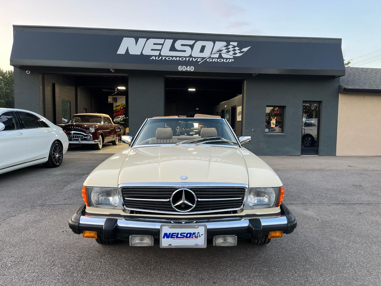 Mercedes-Benz 380 SL 1982