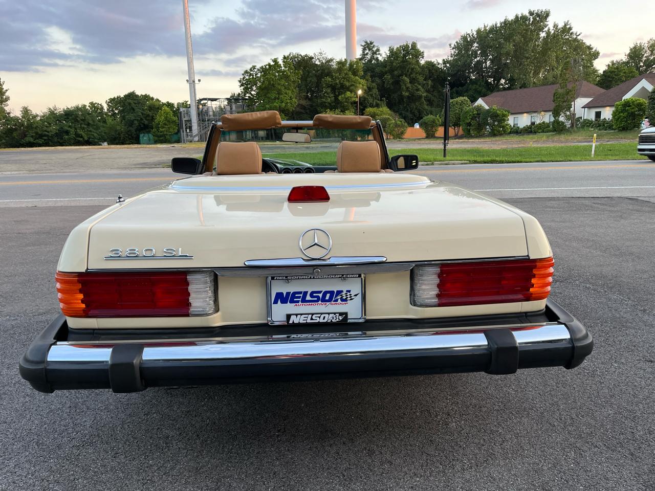 Mercedes-Benz 380 SL 1982