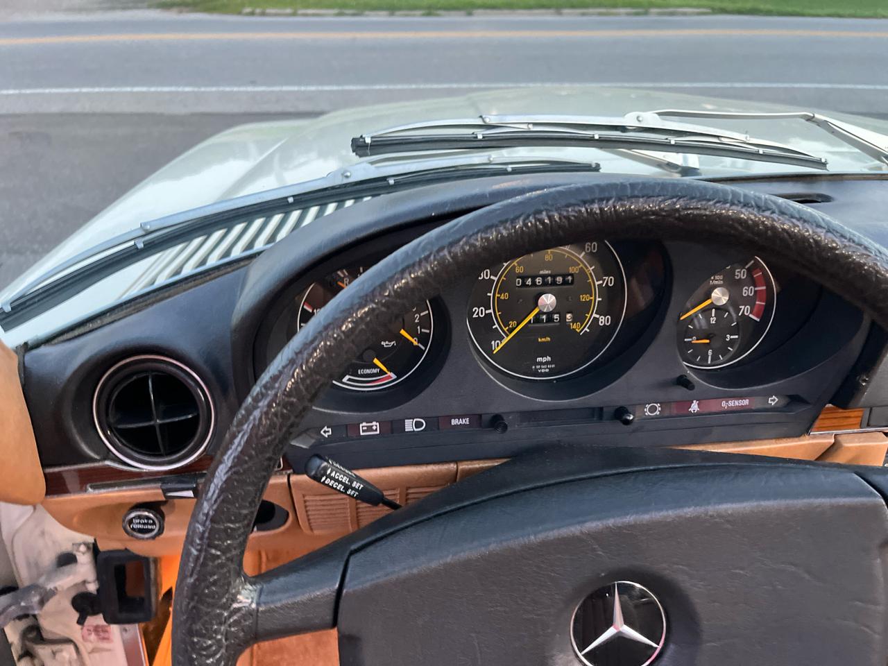 Mercedes-Benz 380 SL 1982