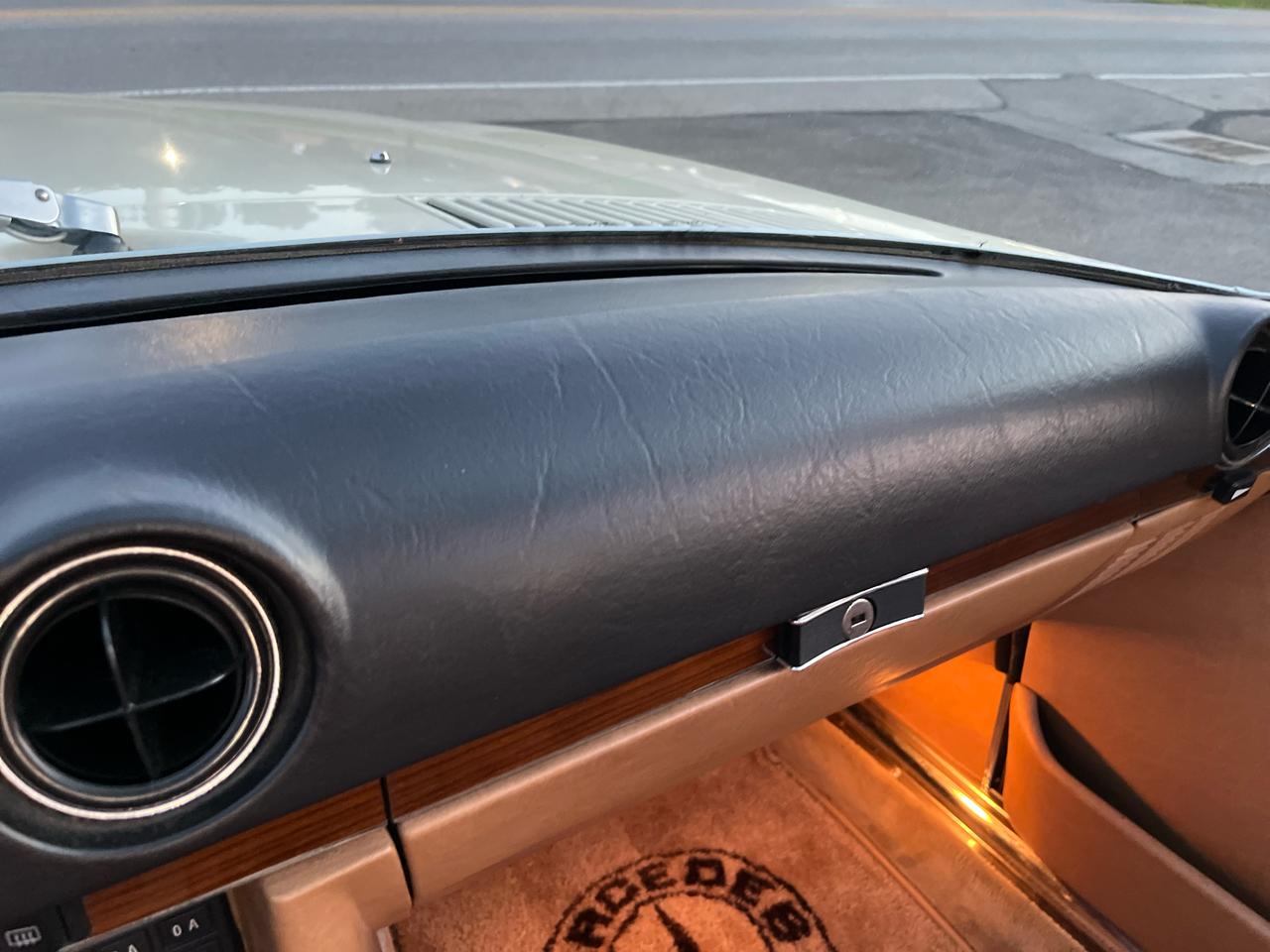 Mercedes-Benz 380 SL 1982