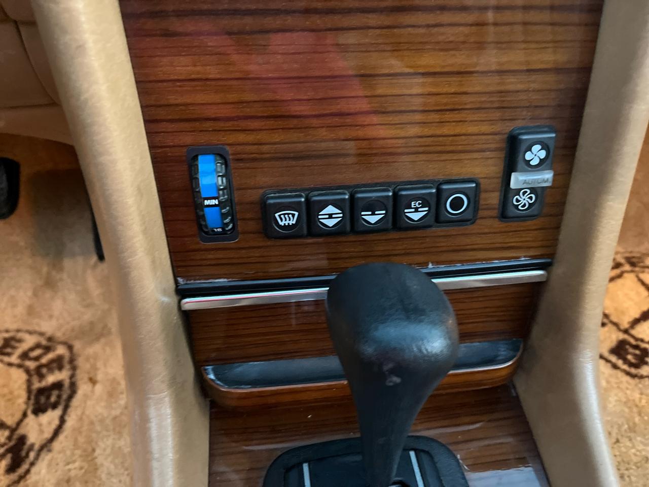 Mercedes-Benz 380 SL 1982