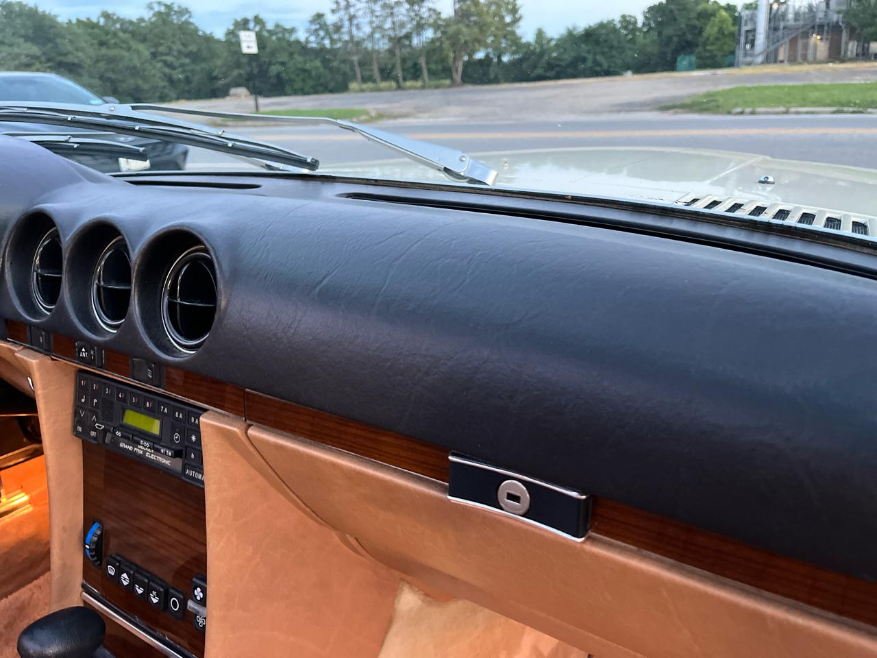 Mercedes-Benz 380 SL 1982