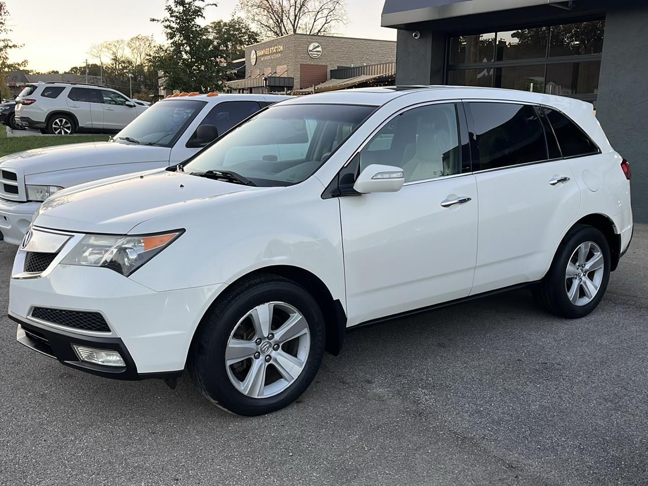 Acura MDX photo 5
