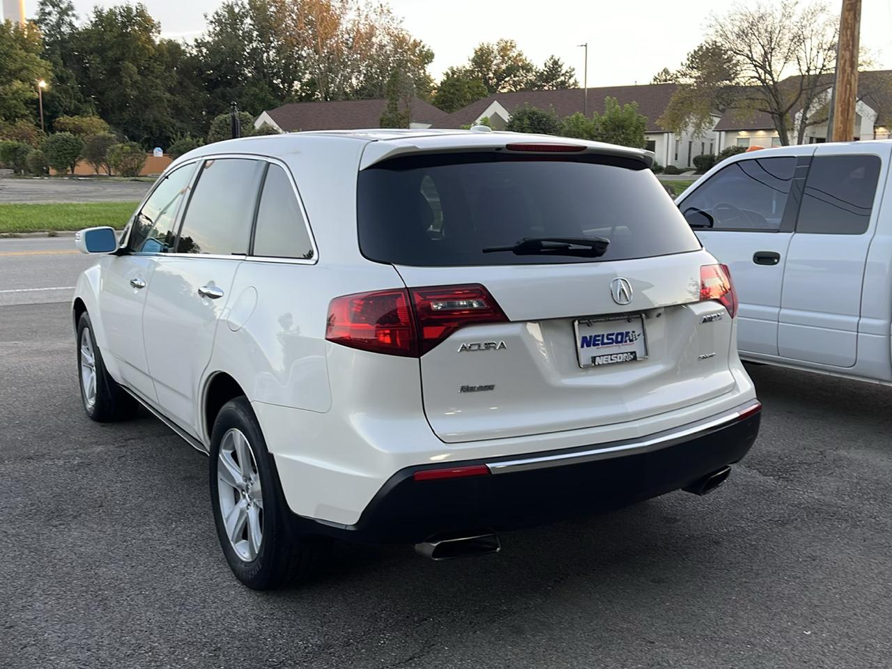Acura MDX photo 7