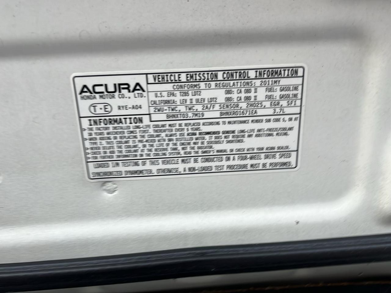 Acura MDX photo 18