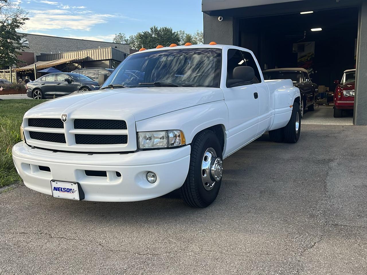 Dodge Ram 3500 SLT Quad Cab 2WD DRW 2000