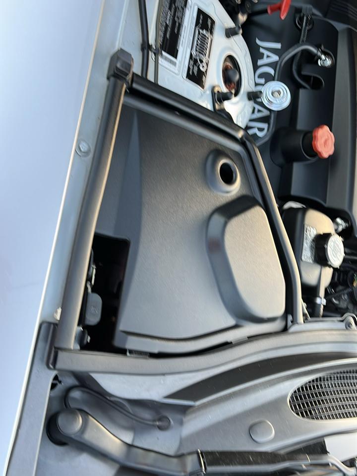 Jaguar XK-Series photo 13