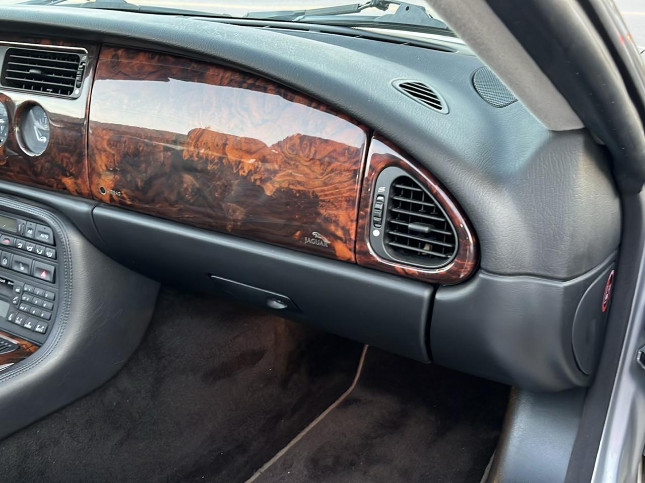Jaguar XK-Series photo 82